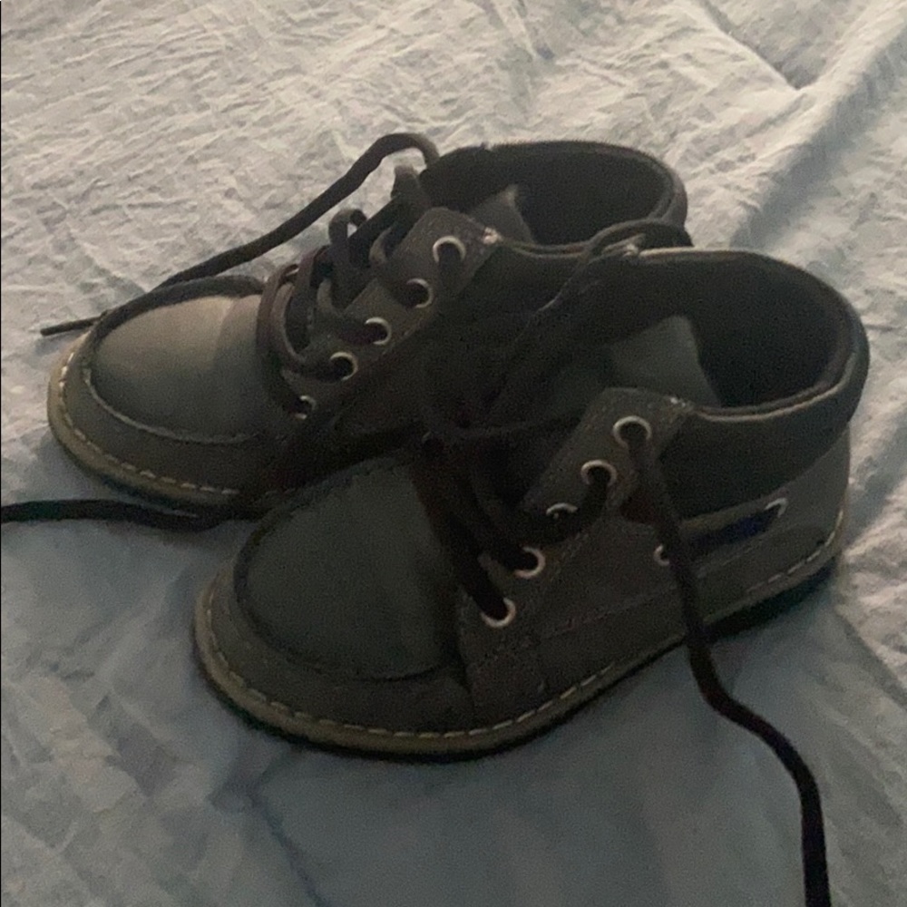 Size 10 boys shoes